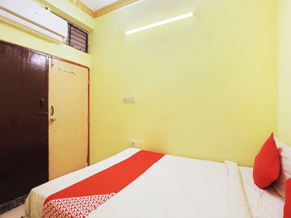 OYO 22250 Prince Residency