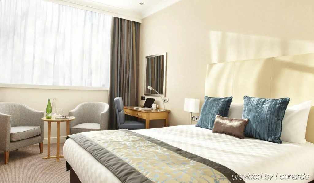 Thistle Euston Hotel