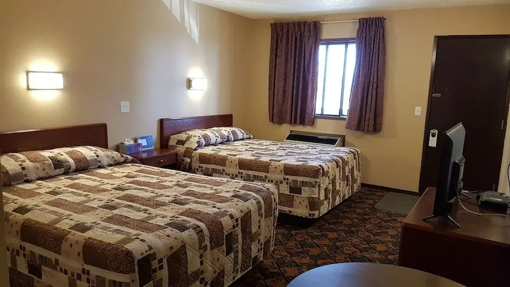 Golden West Motor Inn