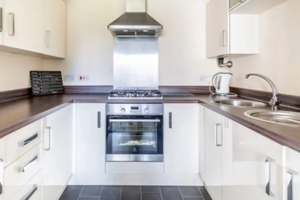 Modern 2 Bedroom Property in Stylish Complex