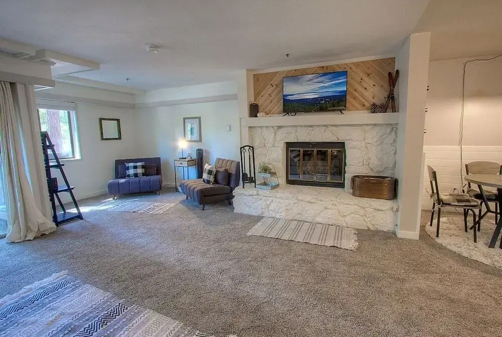 Taste Of Burgundy 1 Bedroom Condo by RedAwning