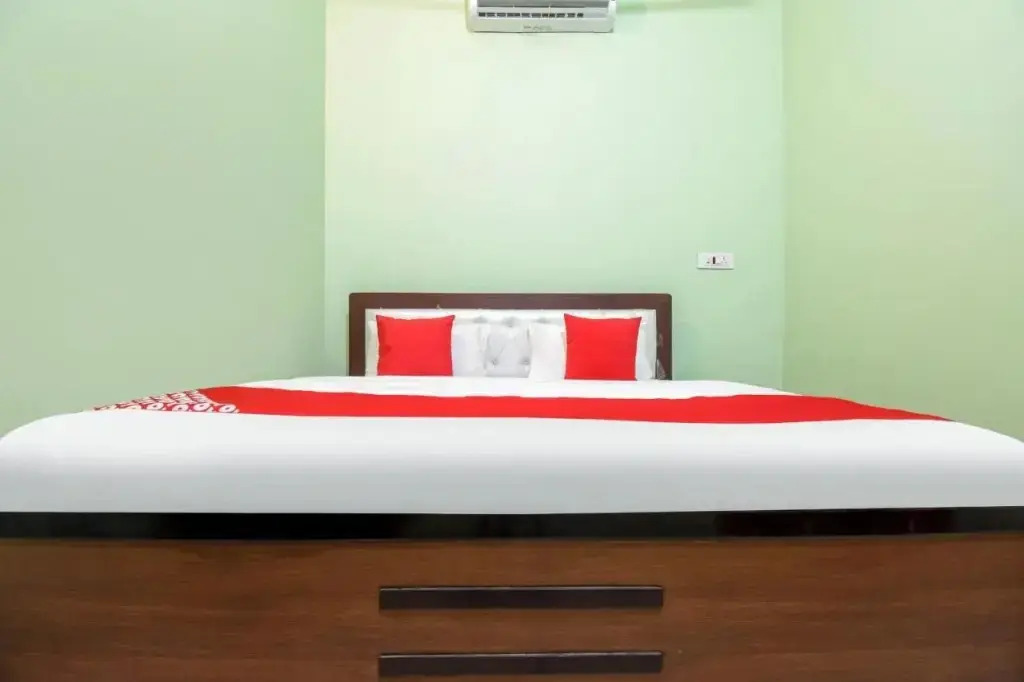 New Vatika Guest House by OYO Rooms