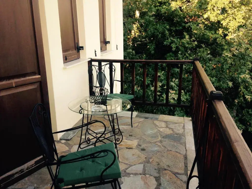 Centaur Suites & Maisonettes