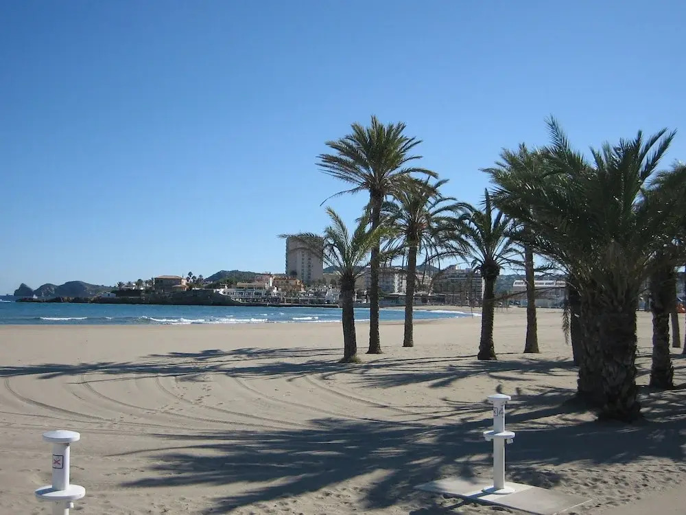 Spacious Villa in El Baladrar with Swimming Pool