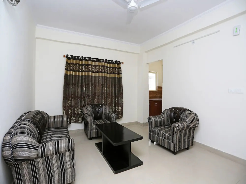 OYO 13473 Home 1 BHK IVY Towers Shyamkhet