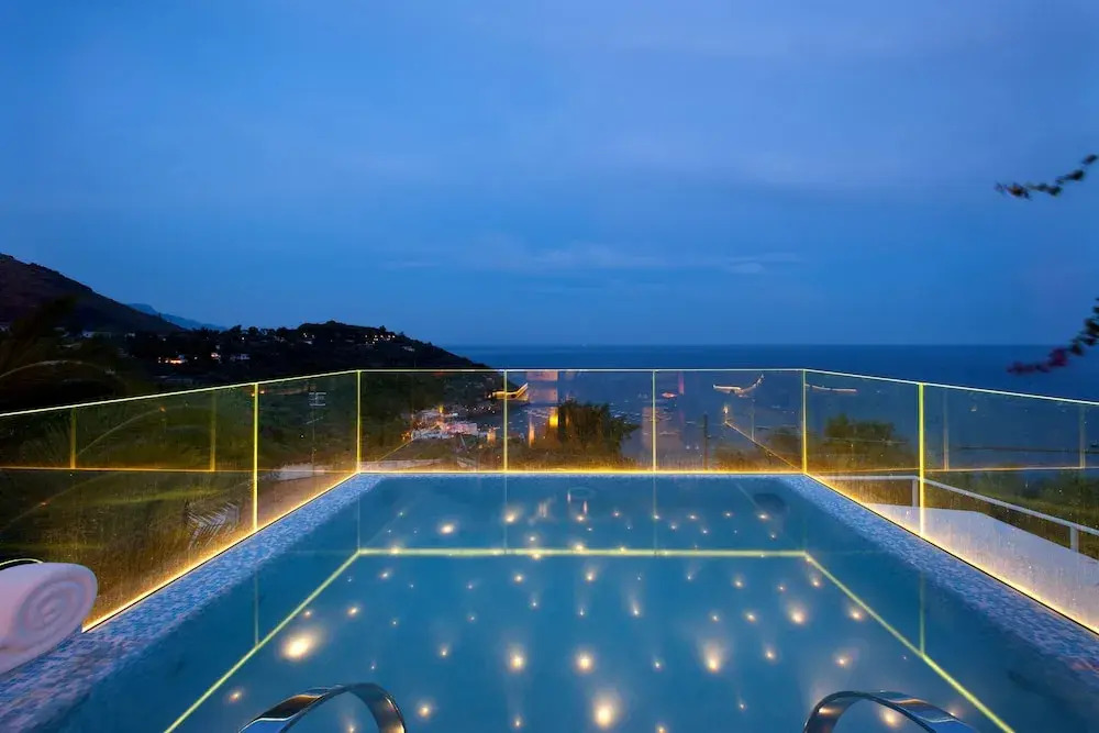 Villa Infinity