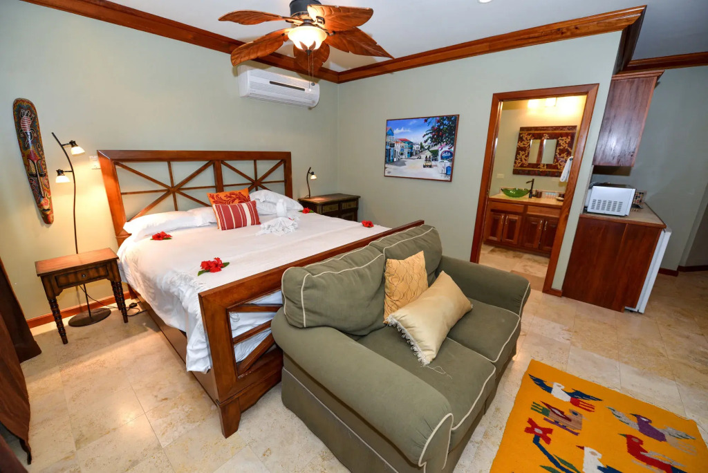 Captain Morgans Retreat