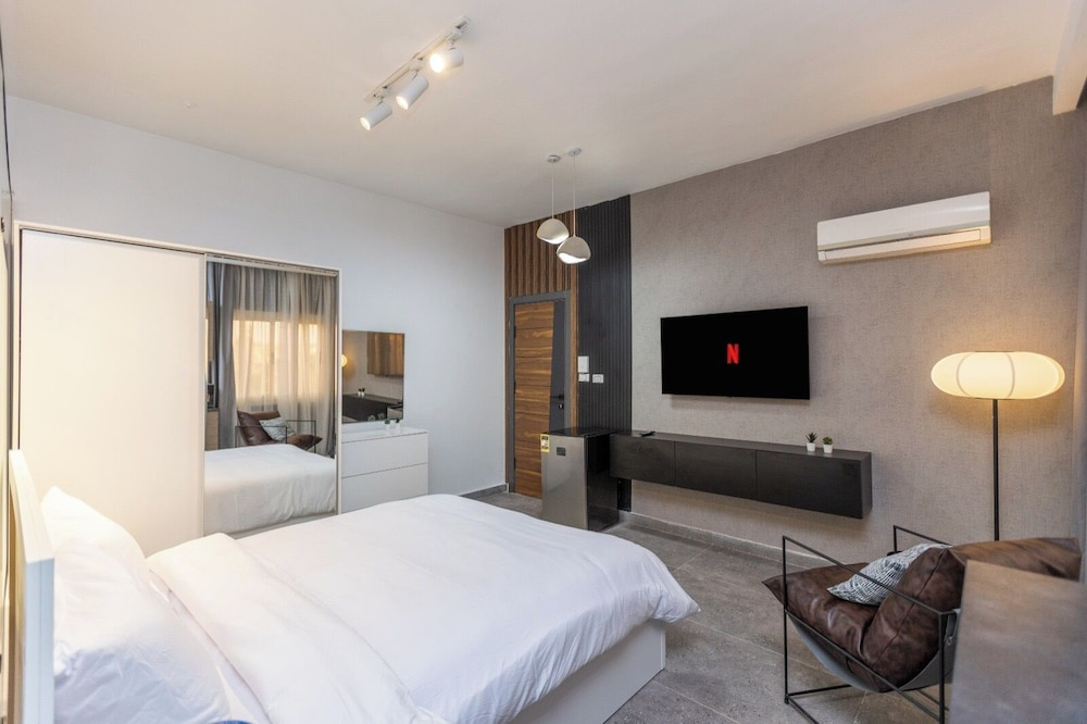 Host Prime Boutique hotel 04