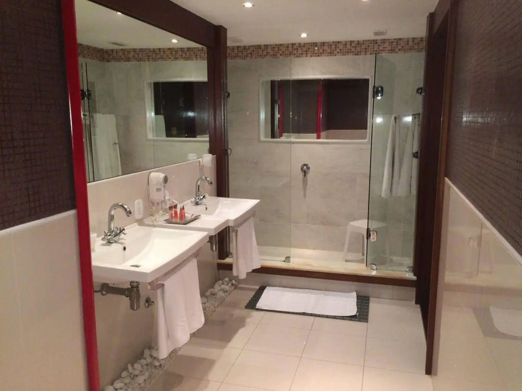 Sailing Hotel & Spa