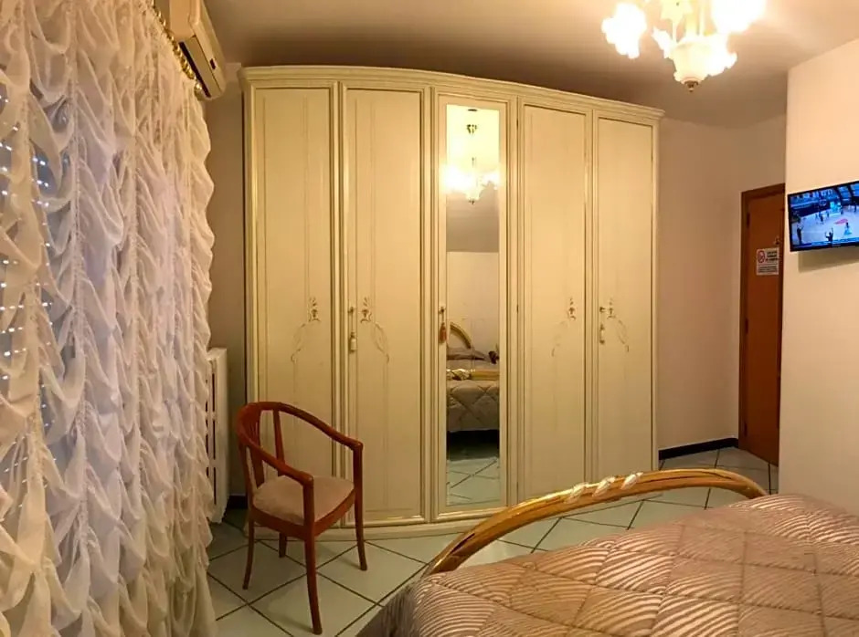 B&B Veronica