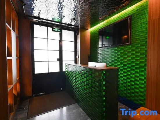 Qingyue Hotel