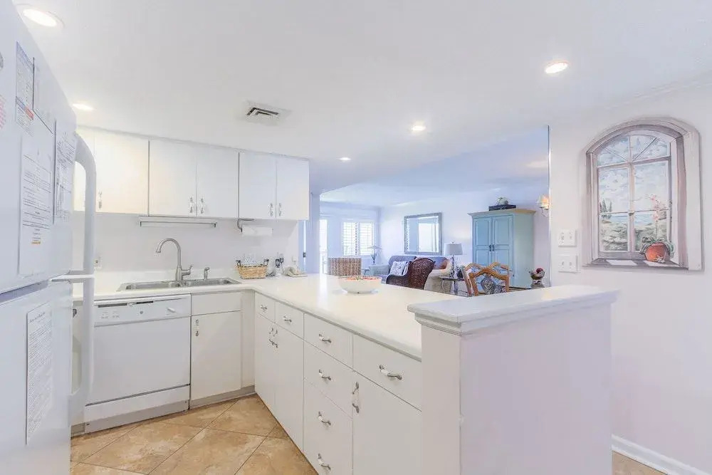 Gulf Shore Condo #104 - 2 Br condo by RedAwning