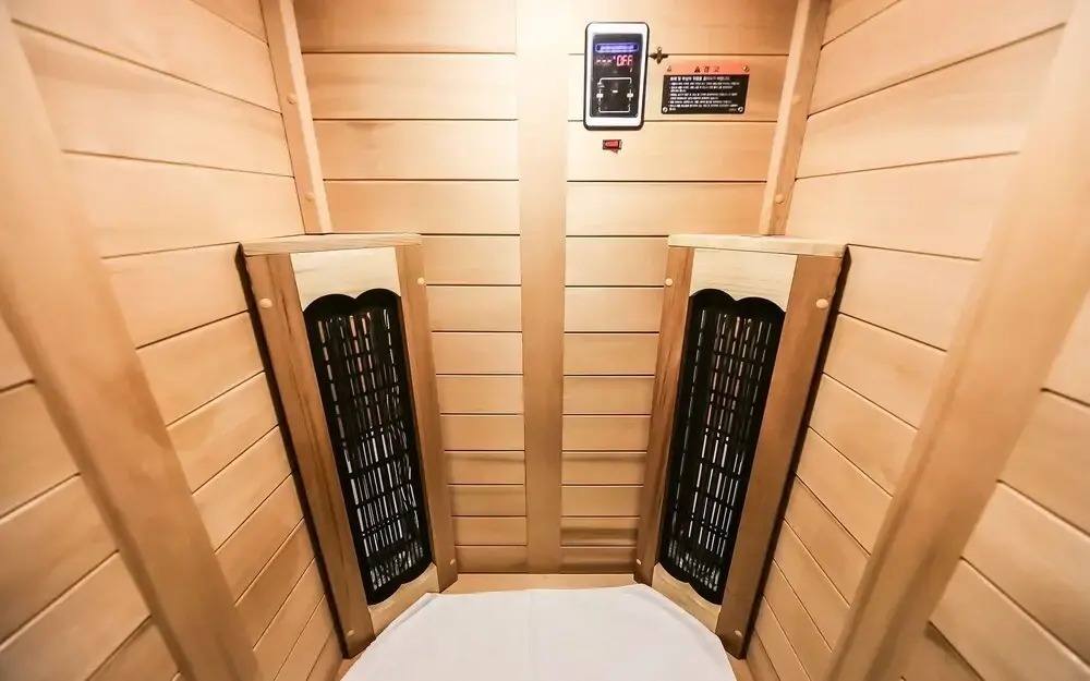 Design Hotel 2ne1 Jukdo Market Pohang(포항 죽도시장 Design Hotel 2ne1)