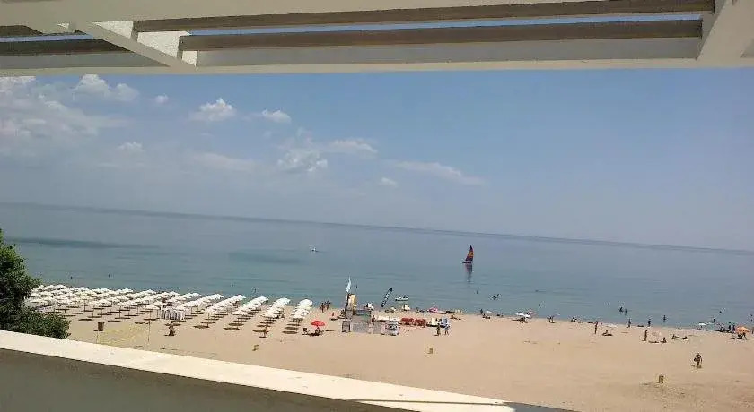 Azur Apartments