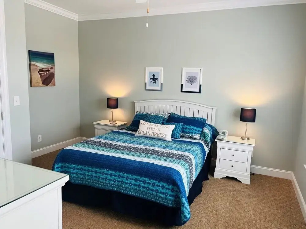 287 Obw 6 Bedroom Home by RedAwning