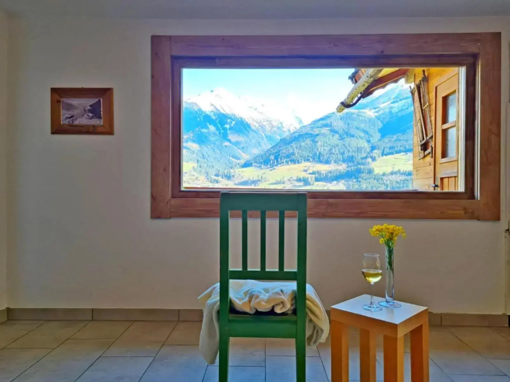 Panorama Ferienhaus Ematberg mit Bergblick und Sauna