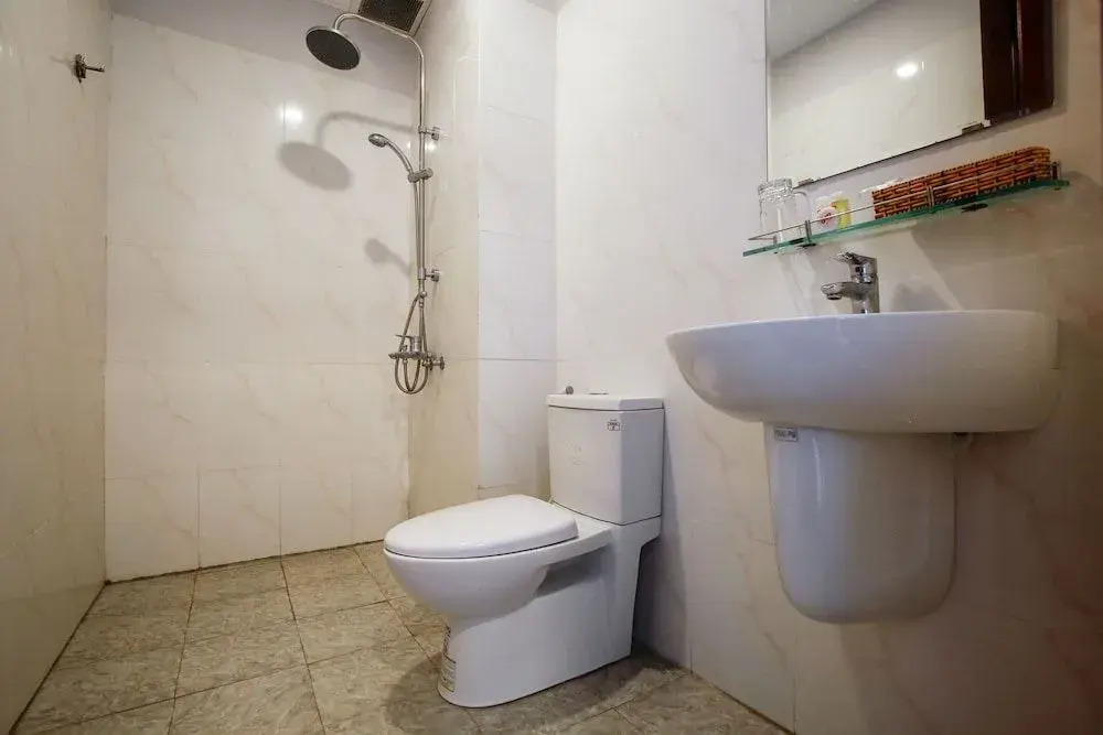 Truong Sa Hotel