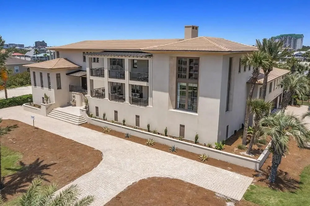 Villa Blanco by Five Star Properties