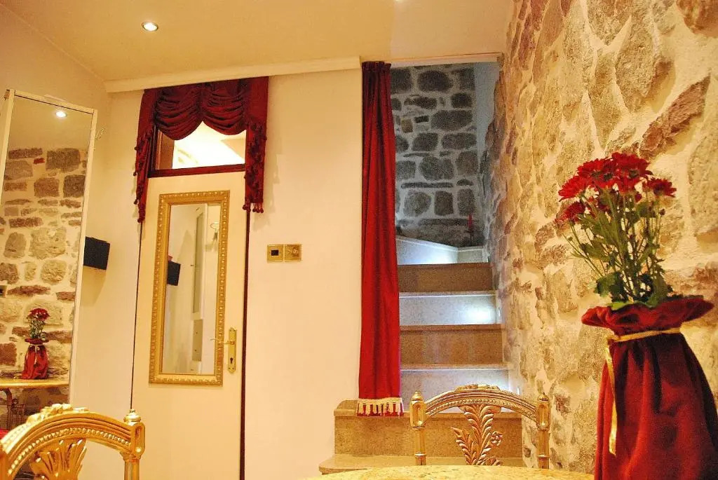 VG Three Bedroom Castle