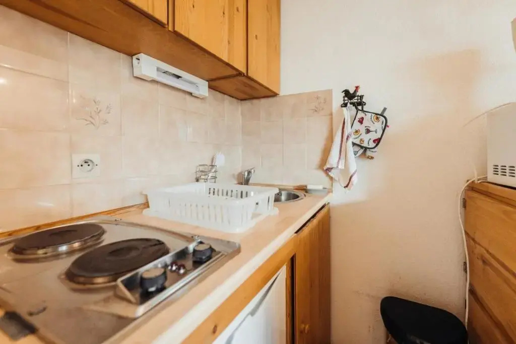 Furnished studio at the foot of the slopes with a balcony & mountains view