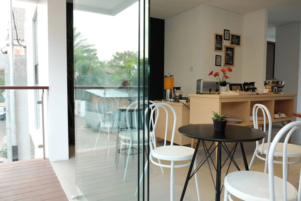 FLAT06.Tendean