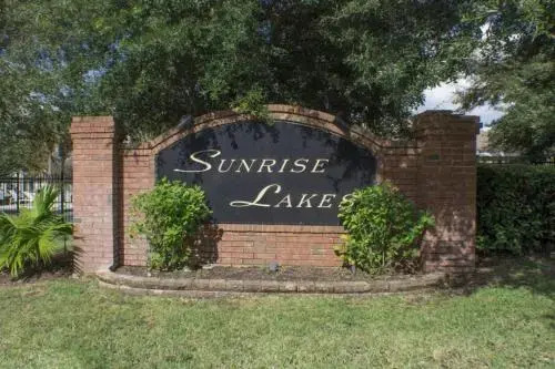 Mark's Sunrise Lakes Villa