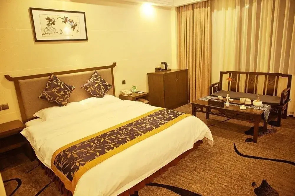 Huanglong Impression Hotel