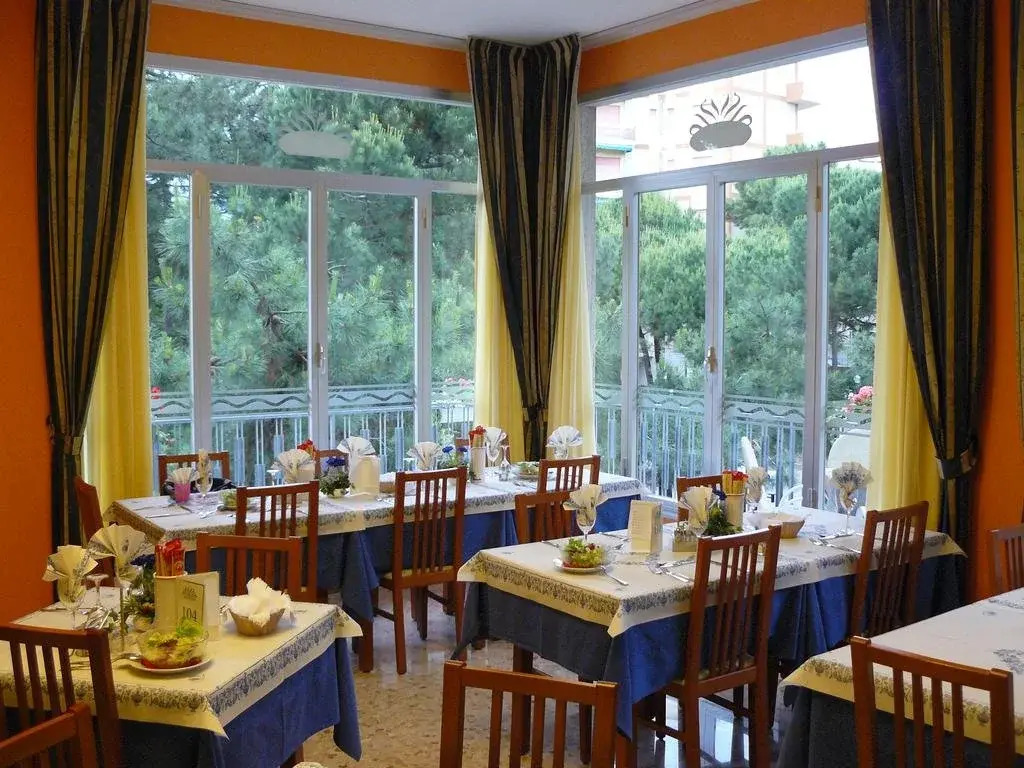 Hotel Sayonara