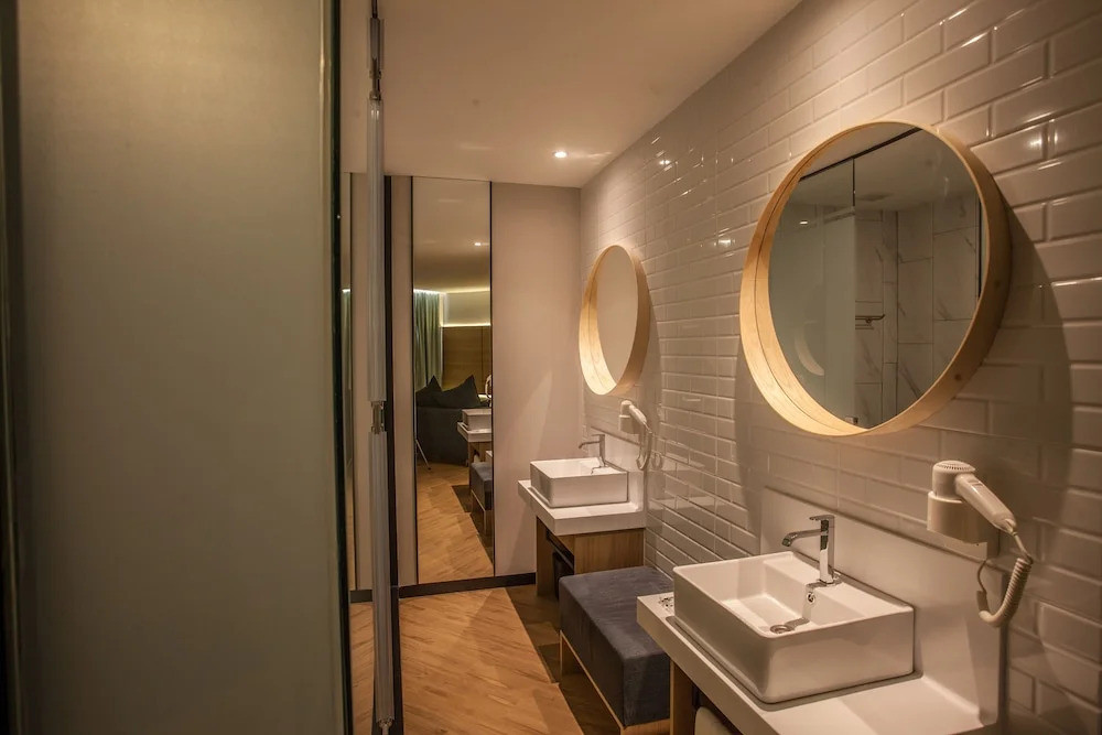 HAKO HOTEL
