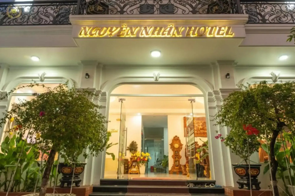 Nguyên Nhân Hotel