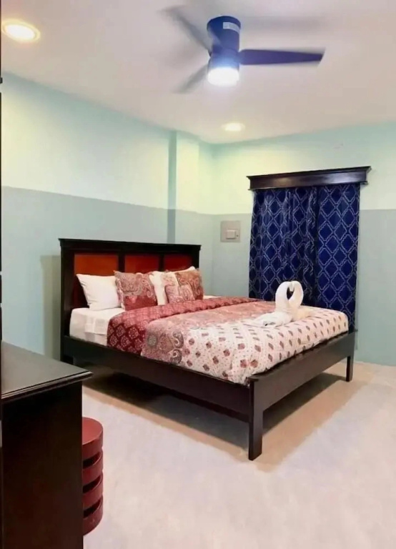 Hotel Sea Queen Suite & Golf Cart Rental