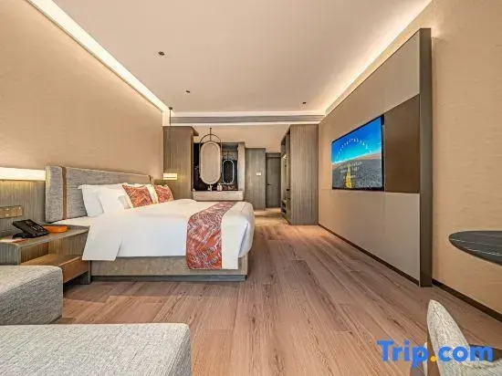 Longhai Silk Road Holiday Hotel