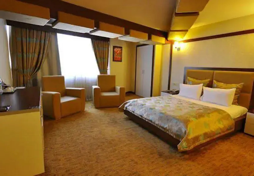 Asya Suites