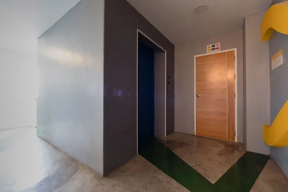Curve Boutique Hotel