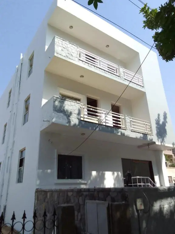 Hotel Rajvanshi By WB Inn