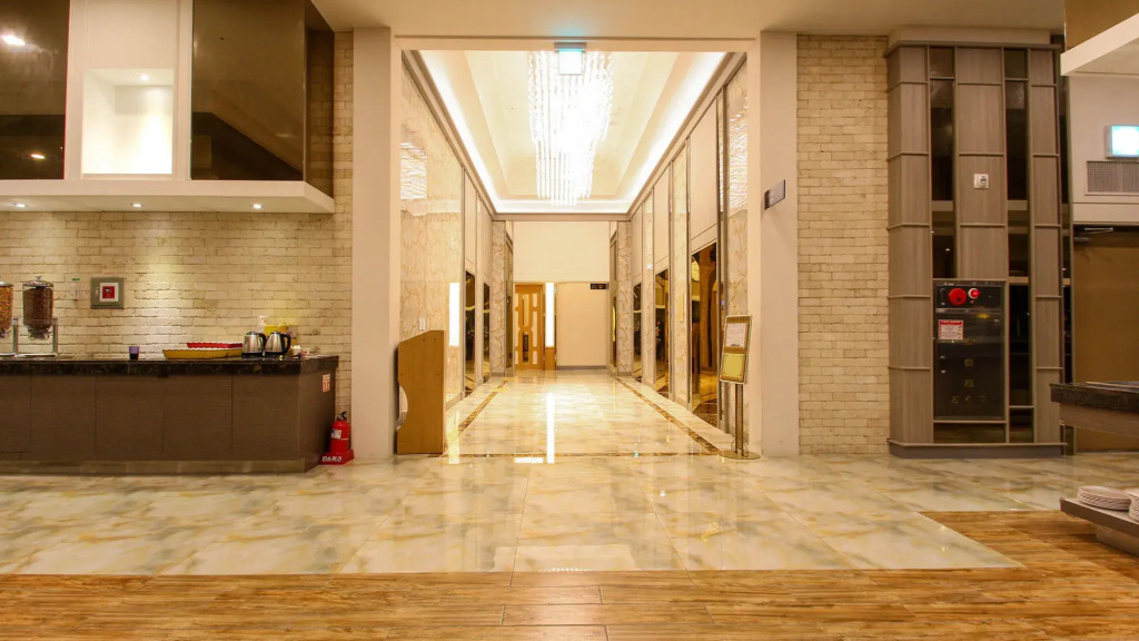 Embledon Hotel