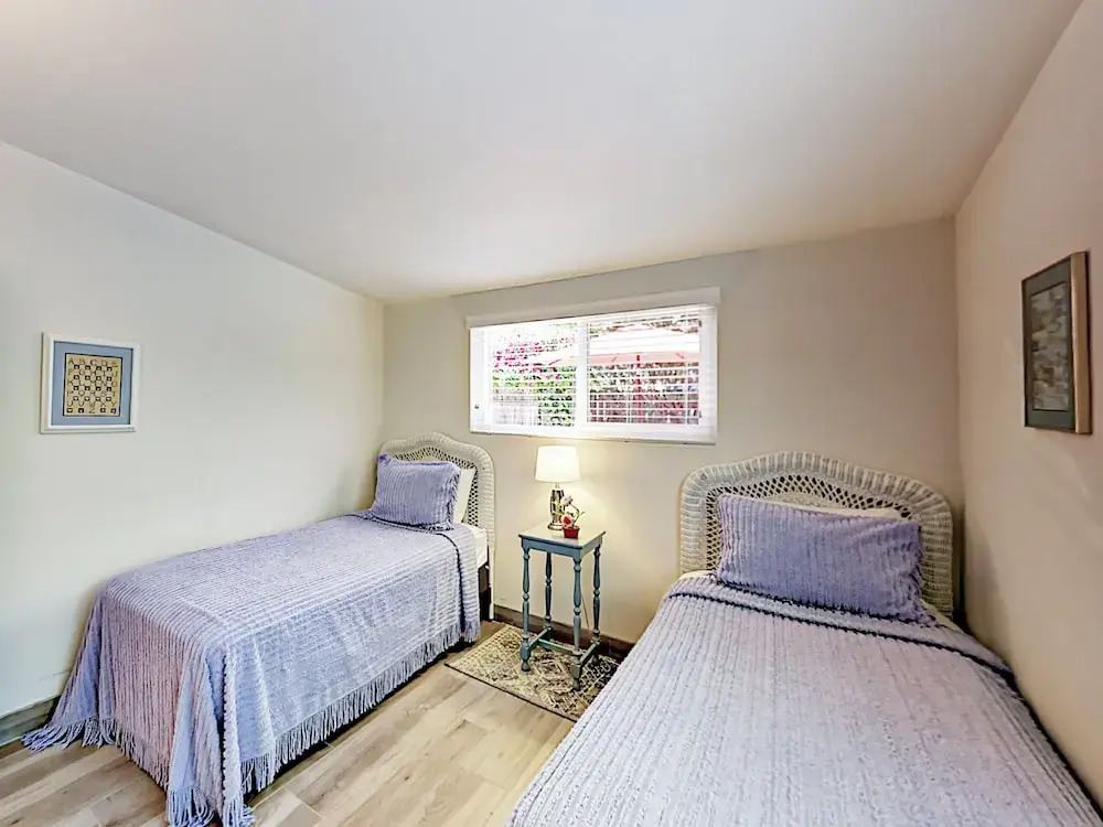 1031 Bangor Lane Bungalow - 3 Br cabin by RedAwning