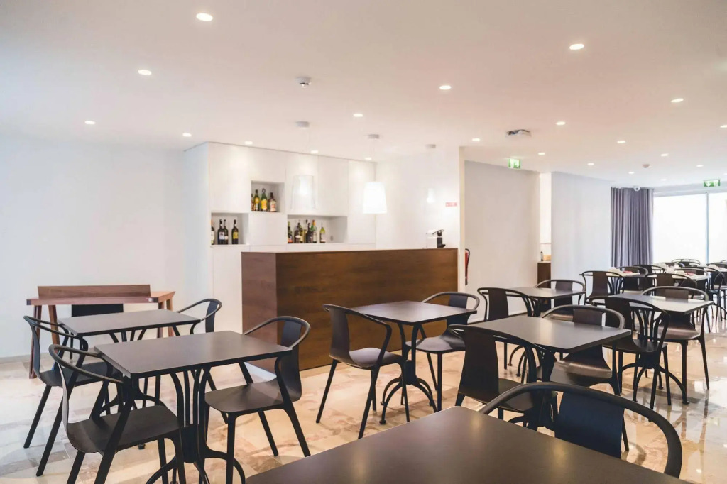 Hotel Aveiro Center by Alboi Group