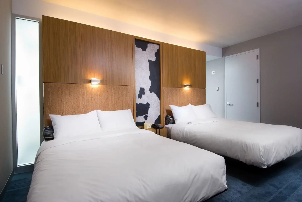 Aloft by Marriott Portland Airport at Cascade Station