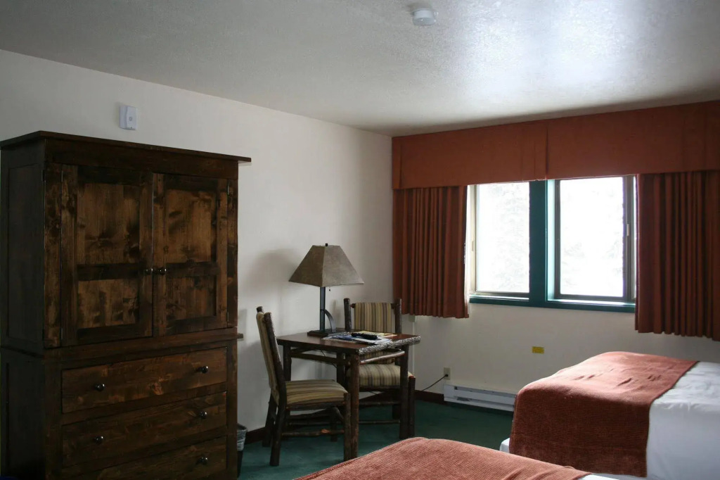 Teewinot Lodge by Grand Targhee Resort