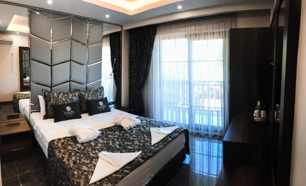 Venus Hotel