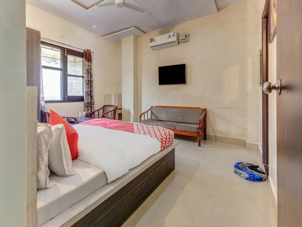 Hotel CG INN
