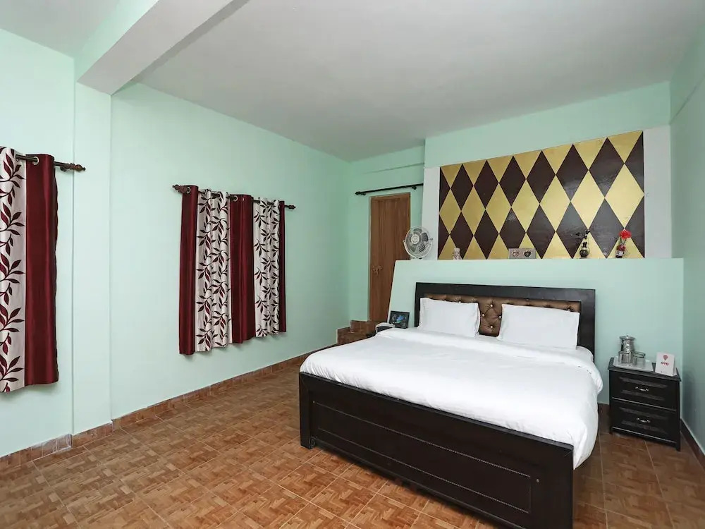 OYO 13459 Home Cozy 1BHK Tehri Road Mussoorie