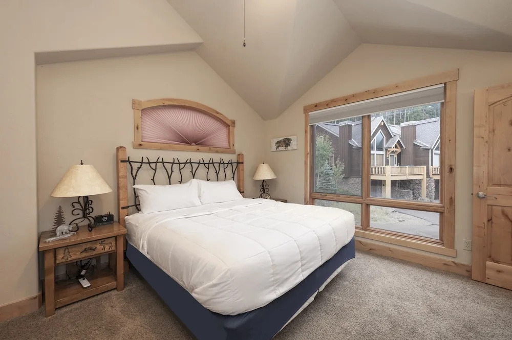 Antler Way At Lakota.... 3 Bedroom Townhouse by RedAwning