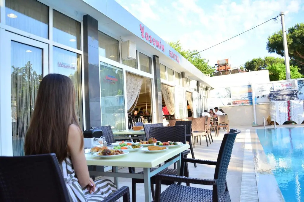 Yasemin Hotel