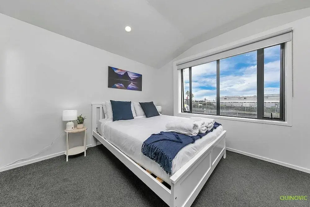 Balcony+Parking 3BR Gem Near Arena | Zodiak Stays