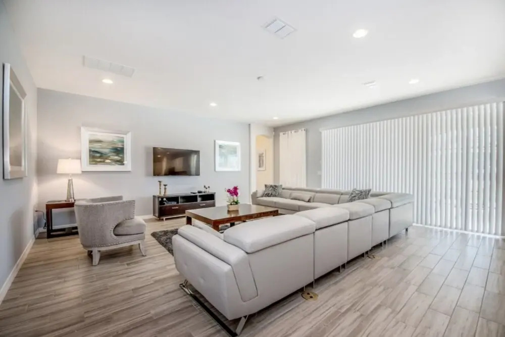 Oakwood Street Villa Solterra