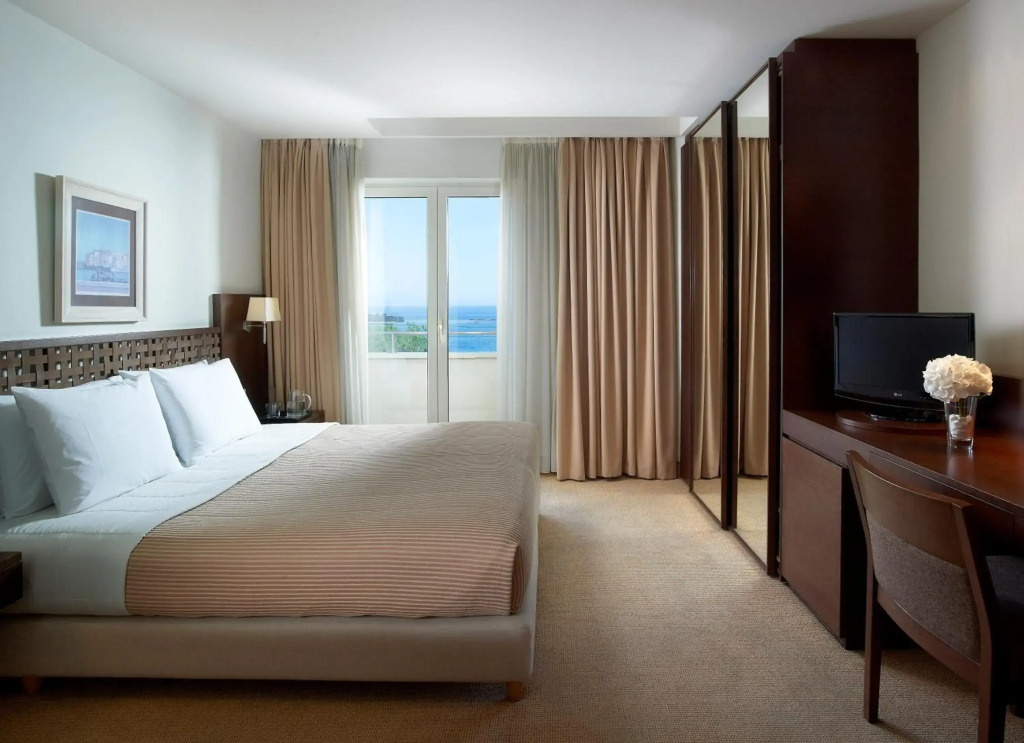 Irida Hotel