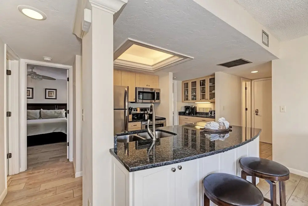 Midnight Cove Ii 831f - Beautiful Vacation Rental! 2 Bedroom Condo