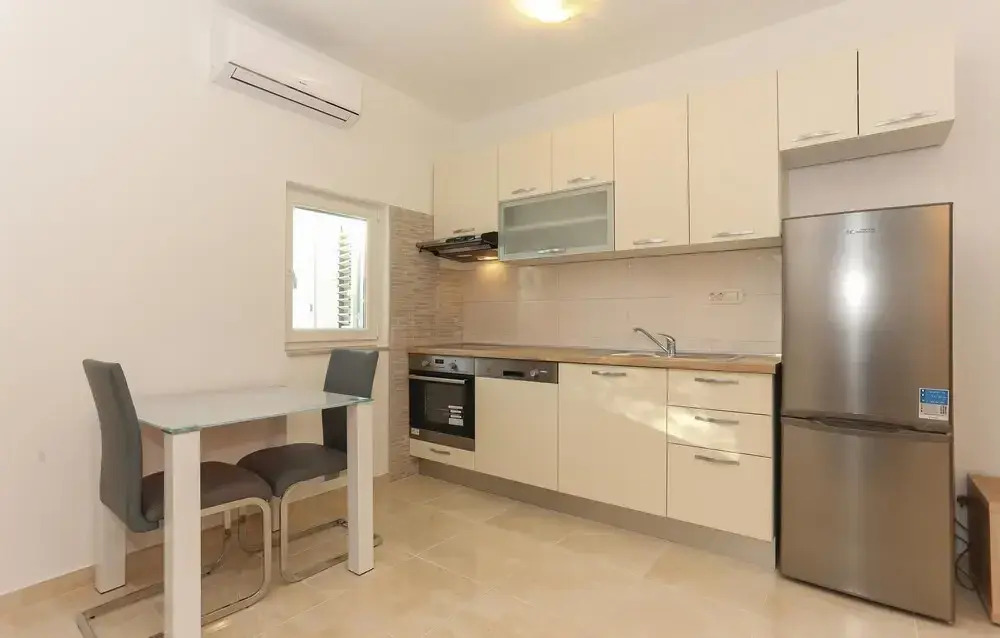 Amazing Home in Kastel Sucurac With Wifi and 2 Bedrooms